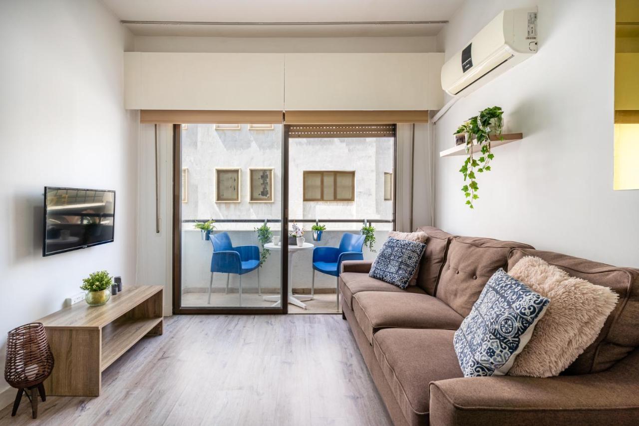Eleni'S 1-Br Apt In Larnaca Center Eksteriør bilde