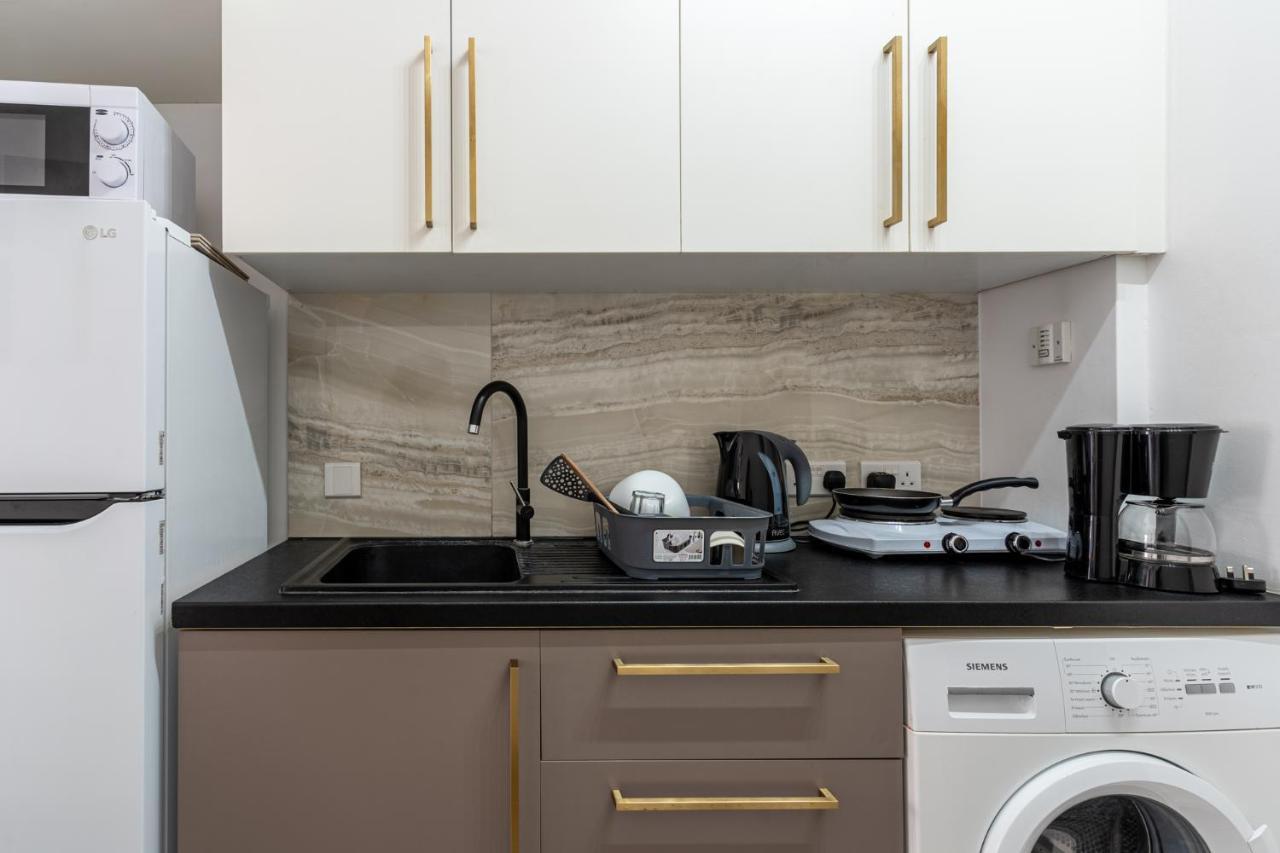 Eleni'S 1-Br Apt In Larnaca Center Eksteriør bilde